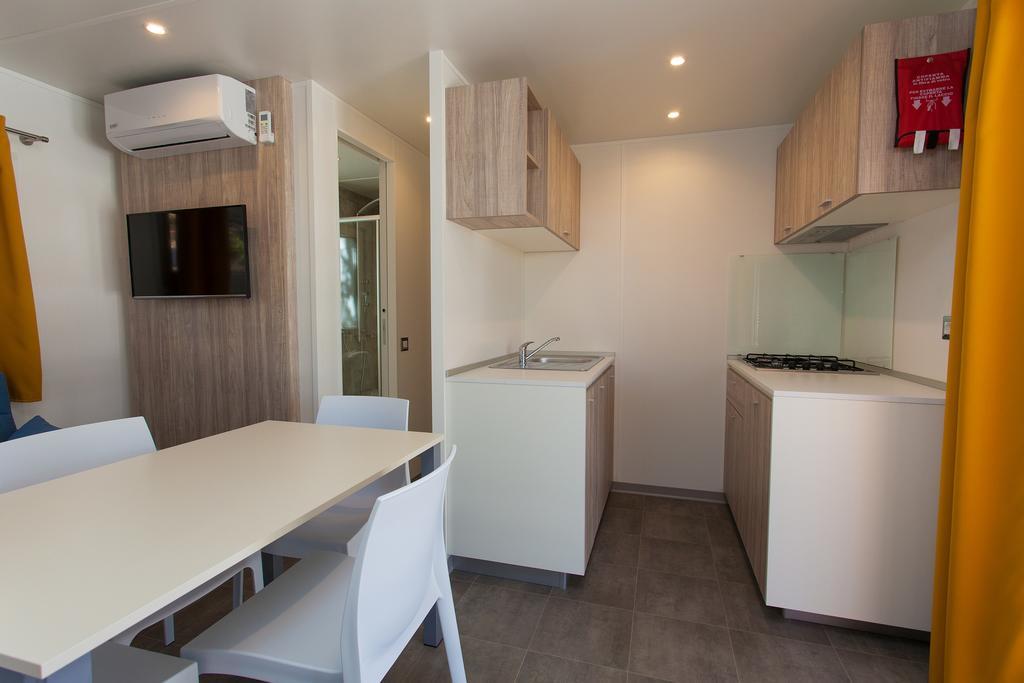 Mobile Homes And Apartments St,Denis Punat Exterior photo