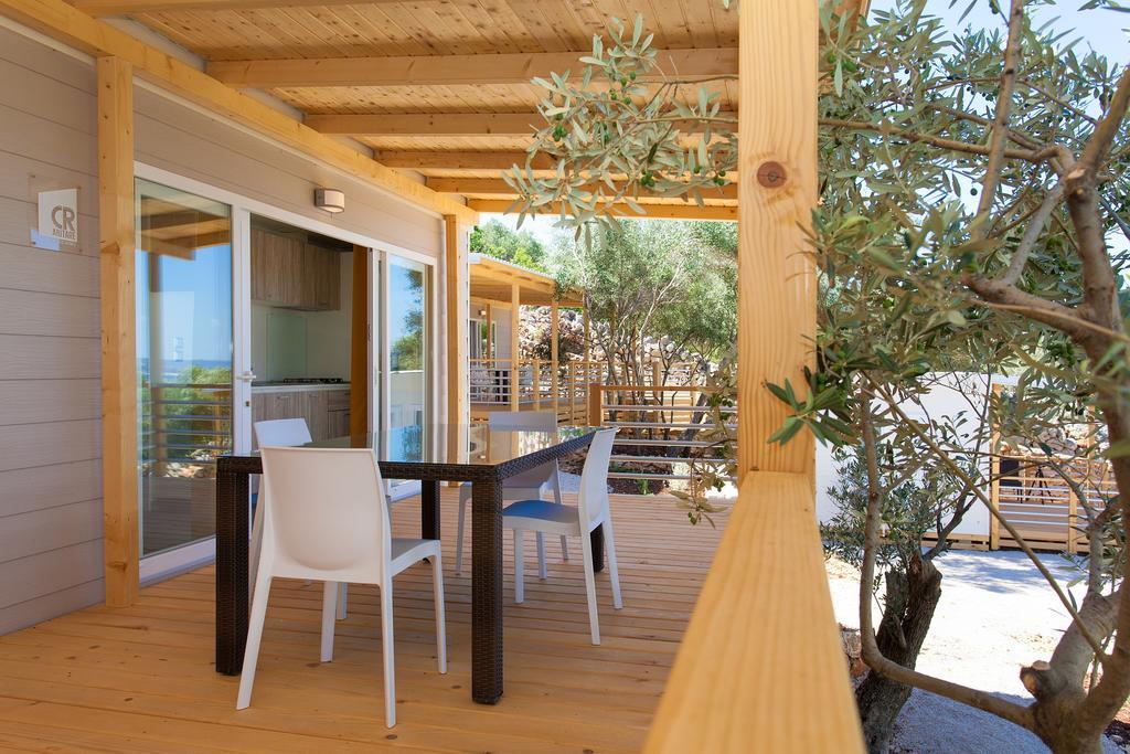 Mobile Homes And Apartments St,Denis Punat Exterior photo