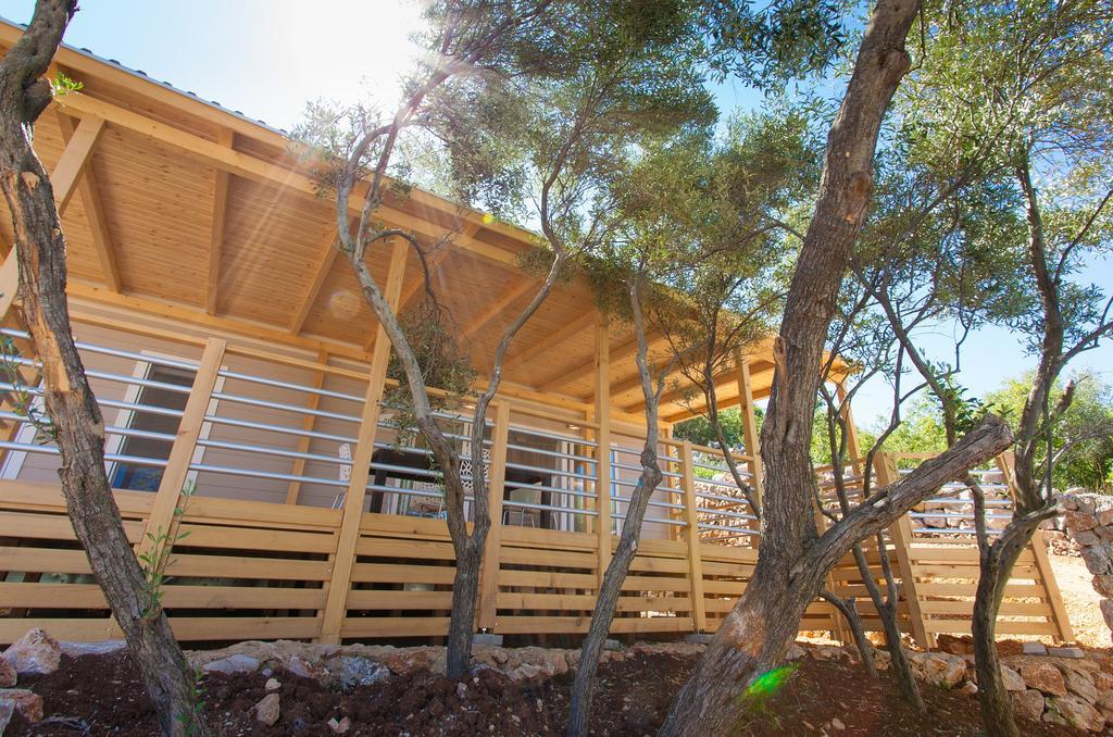 Mobile Homes And Apartments St,Denis Punat Exterior photo